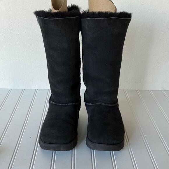 UGG Suede Shearling Classic Tall boots size 9 Black Ugg Logo - Picture 2 of 10